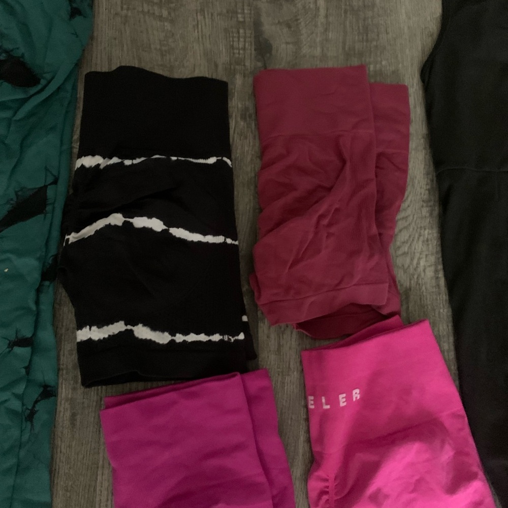 Women’s Workout Bundle Xs/Small - image 3